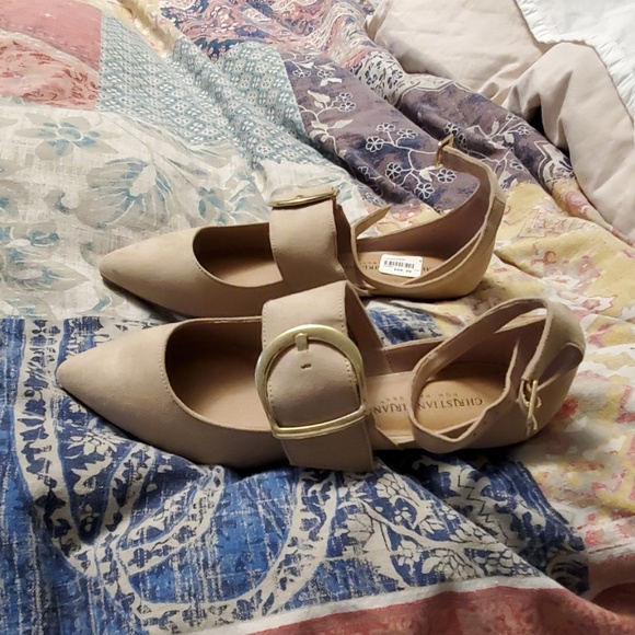 Shoes - Picture 2 of 3